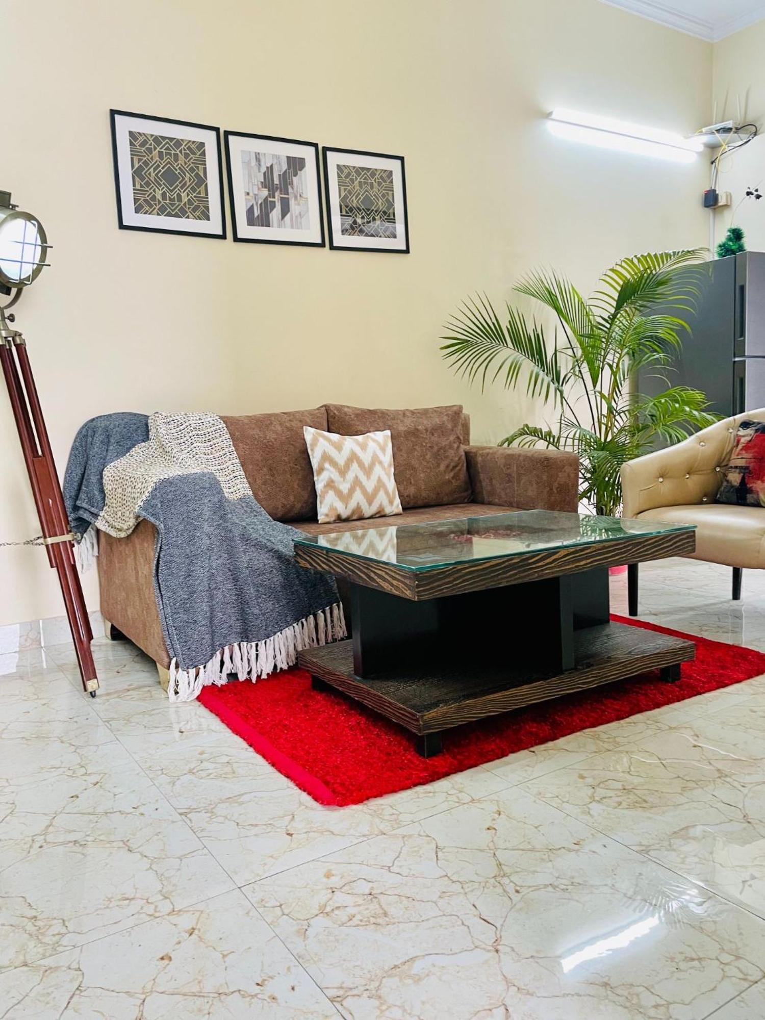 Olive Service Apartments - Golf Course Road 구르가온 외부 사진