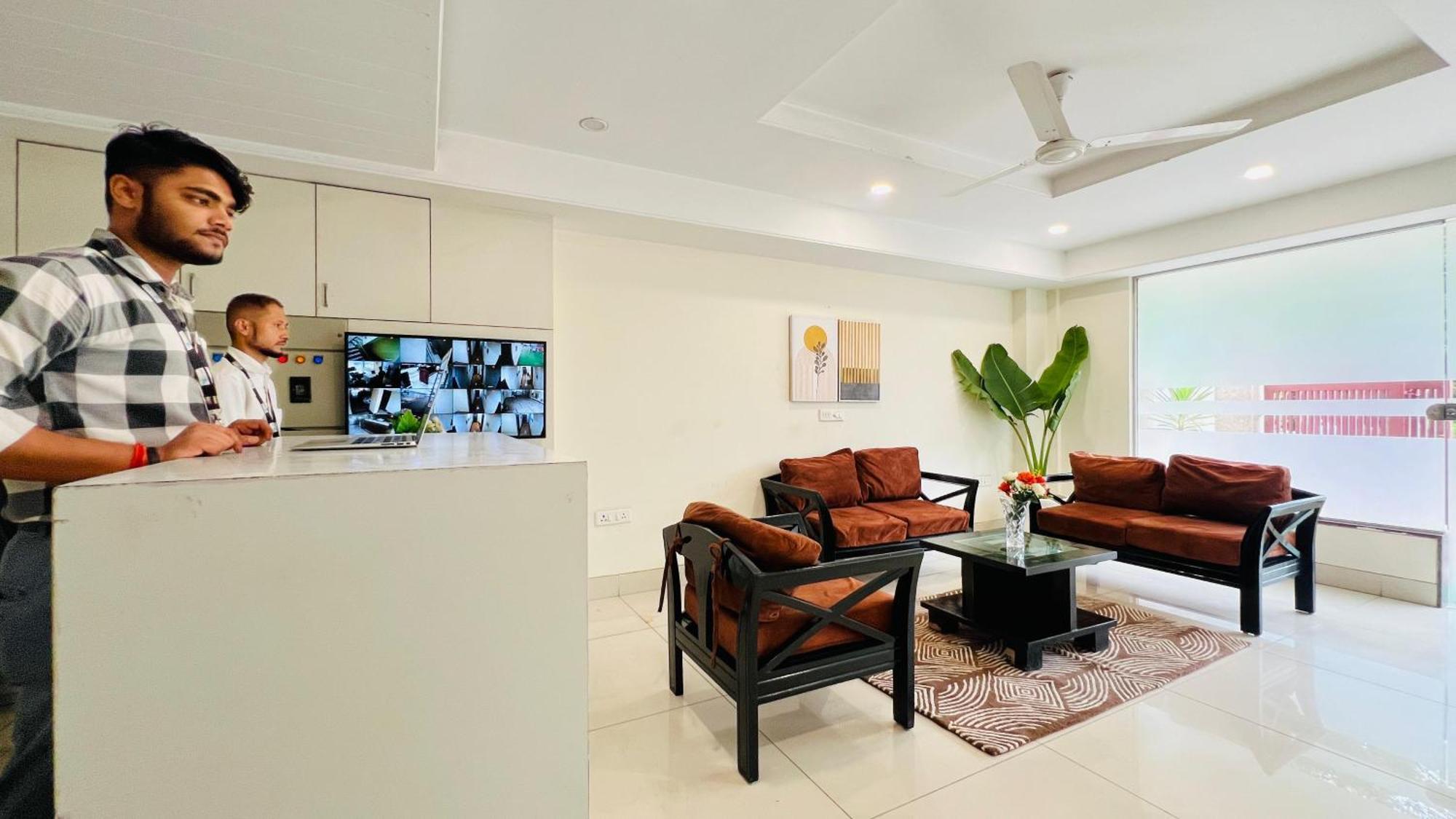 Olive Service Apartments - Golf Course Road 구르가온 외부 사진